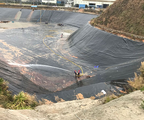 新罗废水池清理